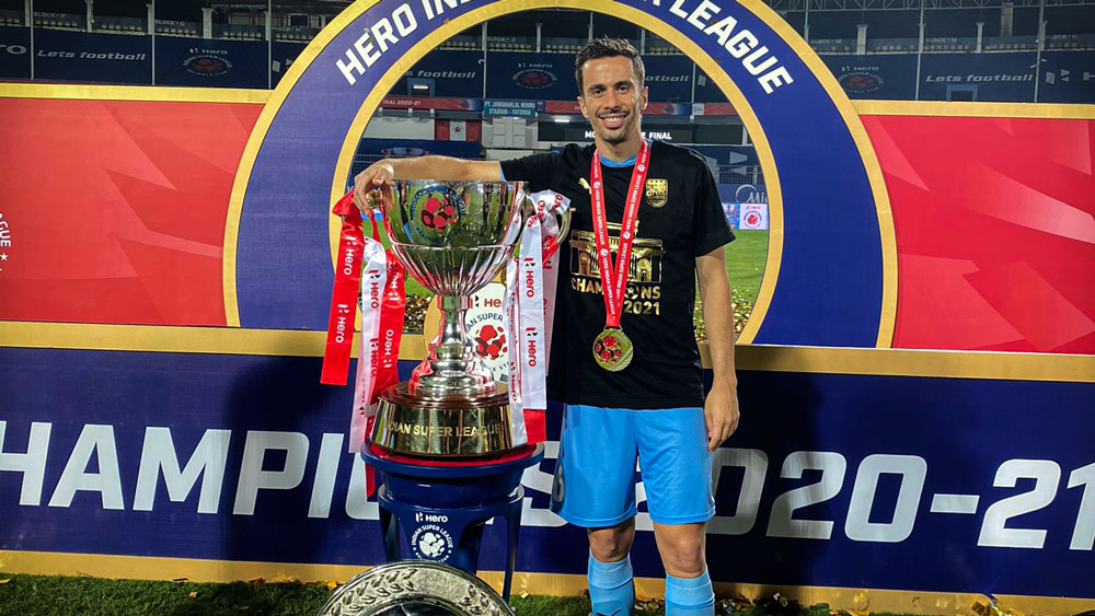 Hernan Santana might go back to Spain – has offers from 3 clubs